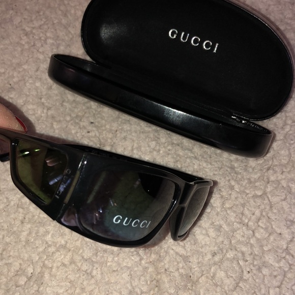 Gucci black unisex has tag on lens black dark gray lens side panels NWOT - Picture 9 of 15